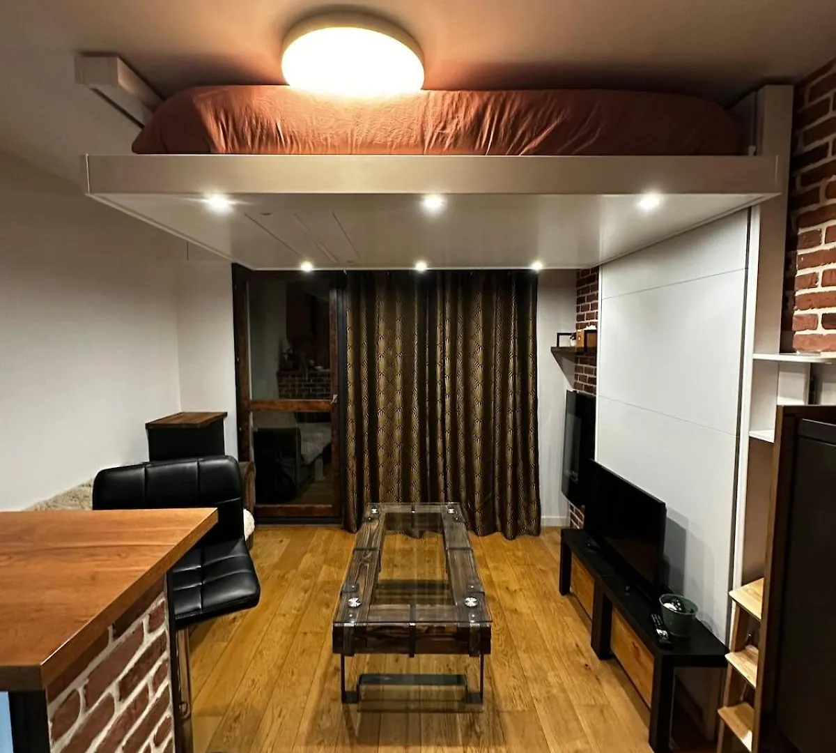 Charmant Studio Face Gare Annecy Apartment